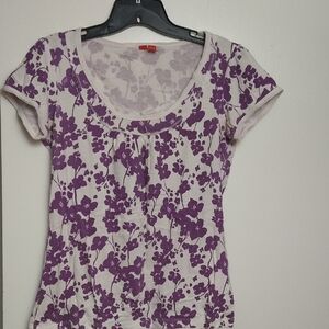 Esprit Lavender Floral Short Sleeve Top